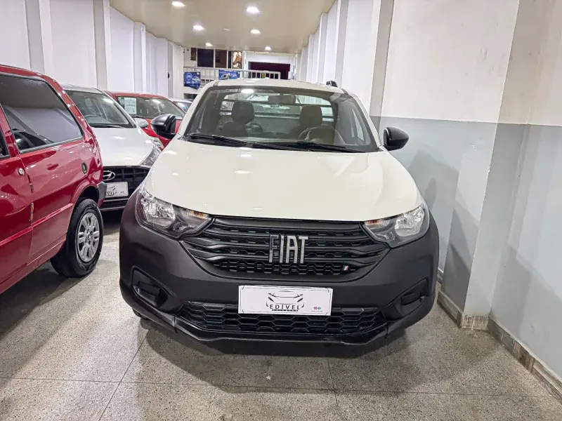 interior do Strada Endurance