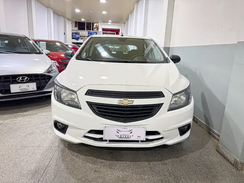 CHEVROLET Onix Joy — foto 2