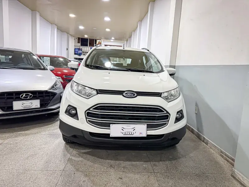 interior do Ecosport SE 2.0 Aut.