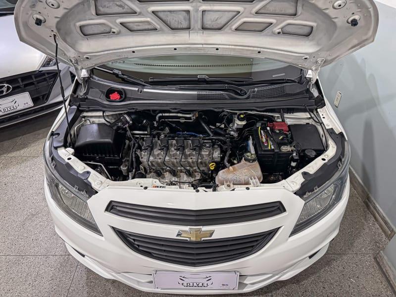 CHEVROLET Onix Joy — foto 7